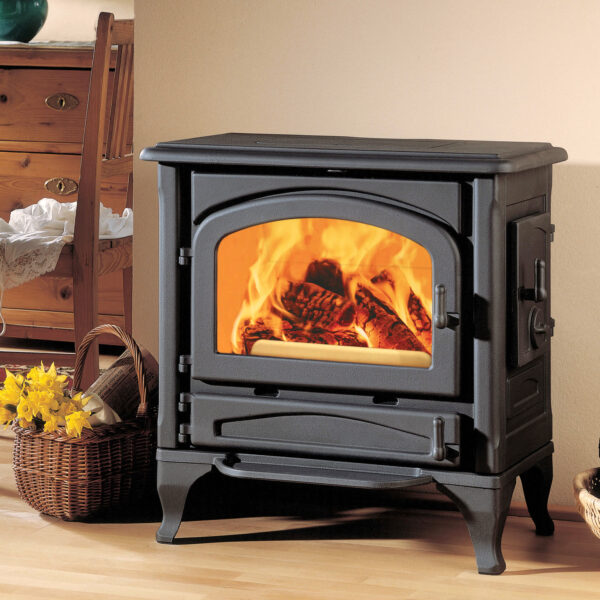 Der 6 -kW -Herd in Wiener Austroflamm